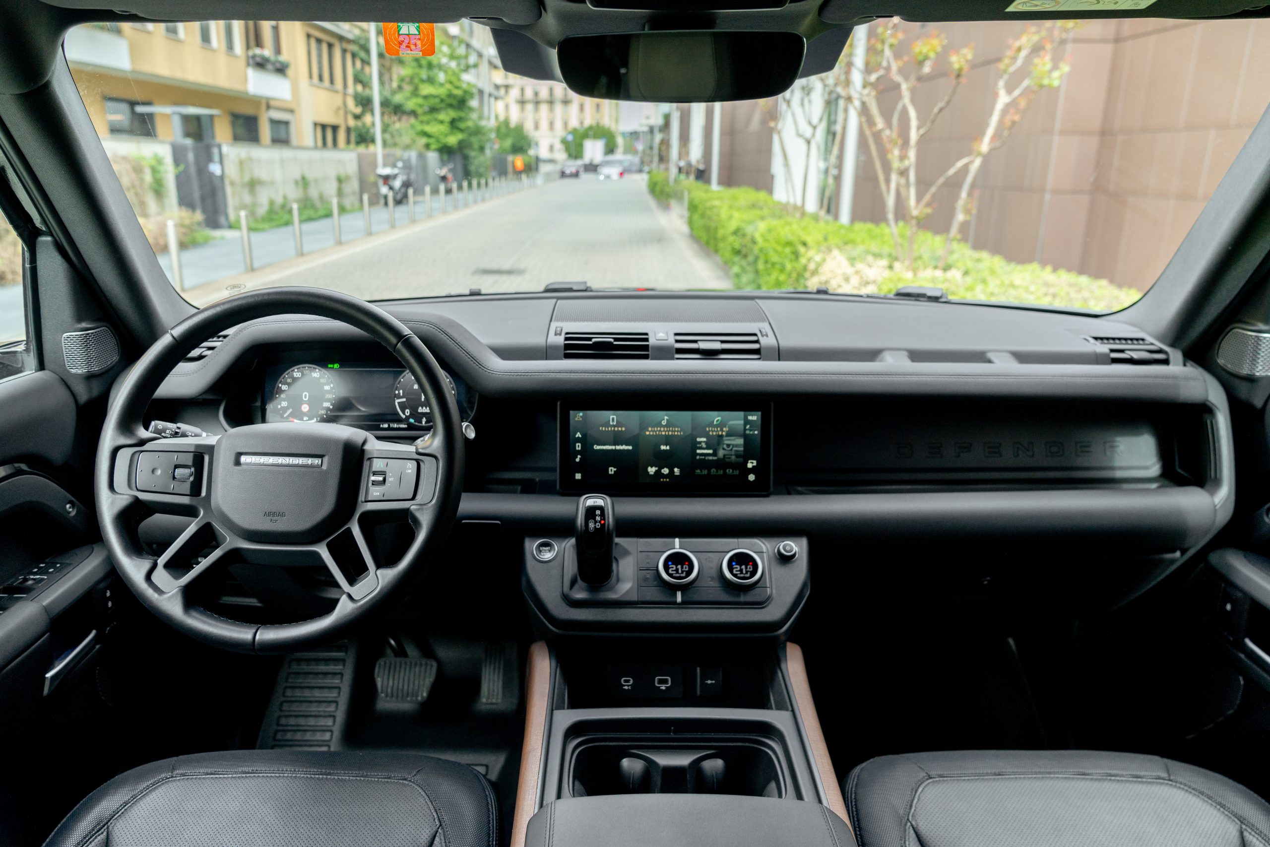 DEFENDER 110 vista 11
