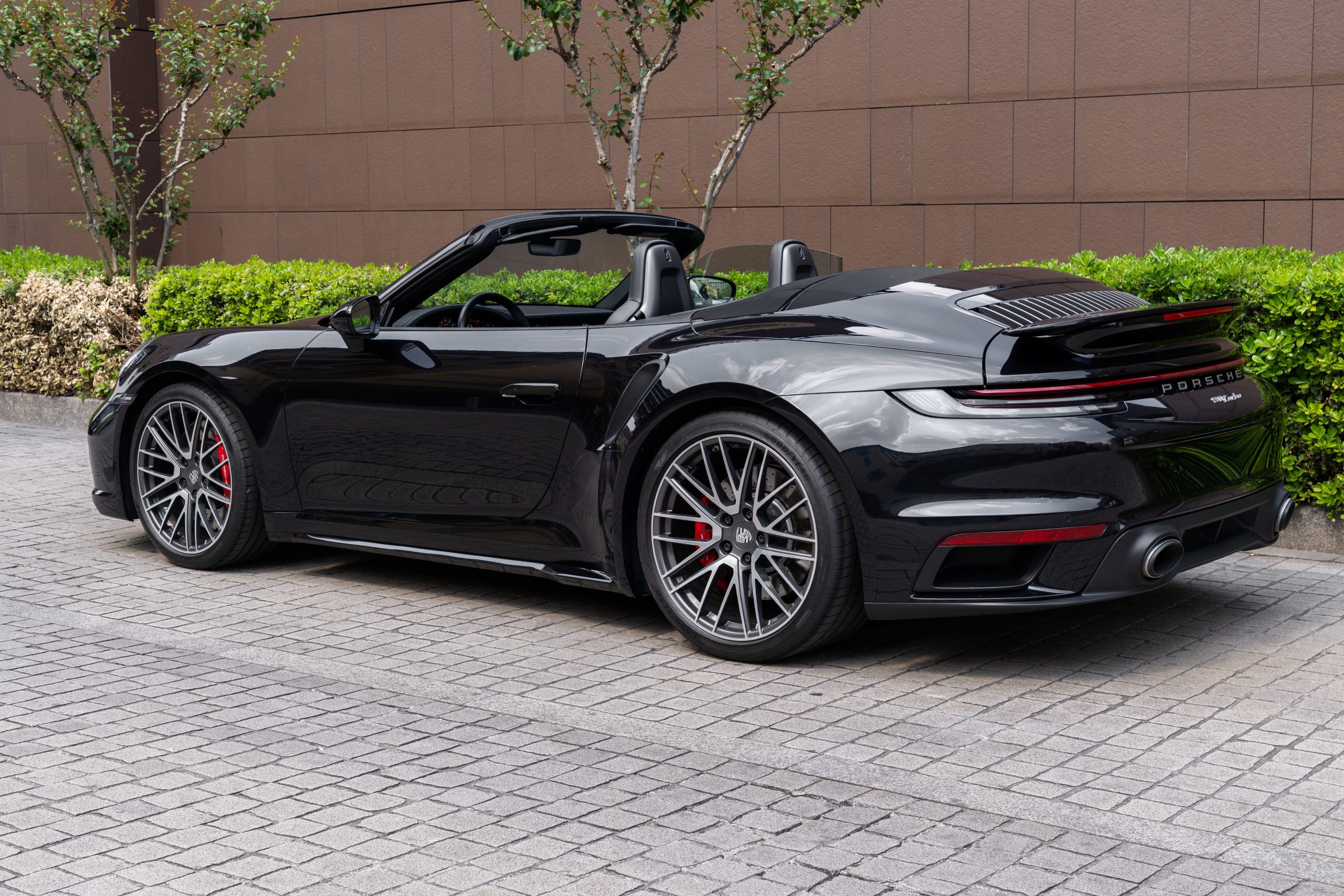 PORSCHE 911 Turbo view 9