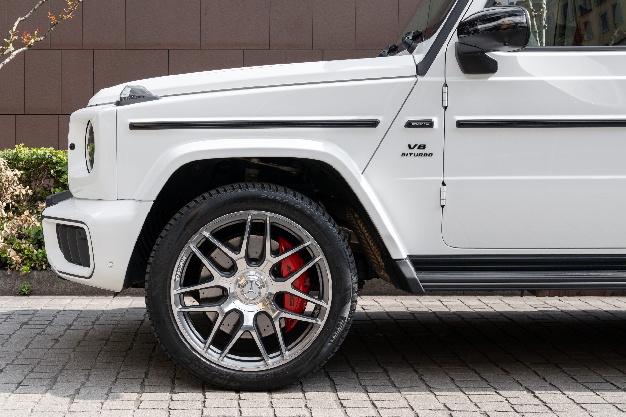 Mercedes G63 AMG view 9