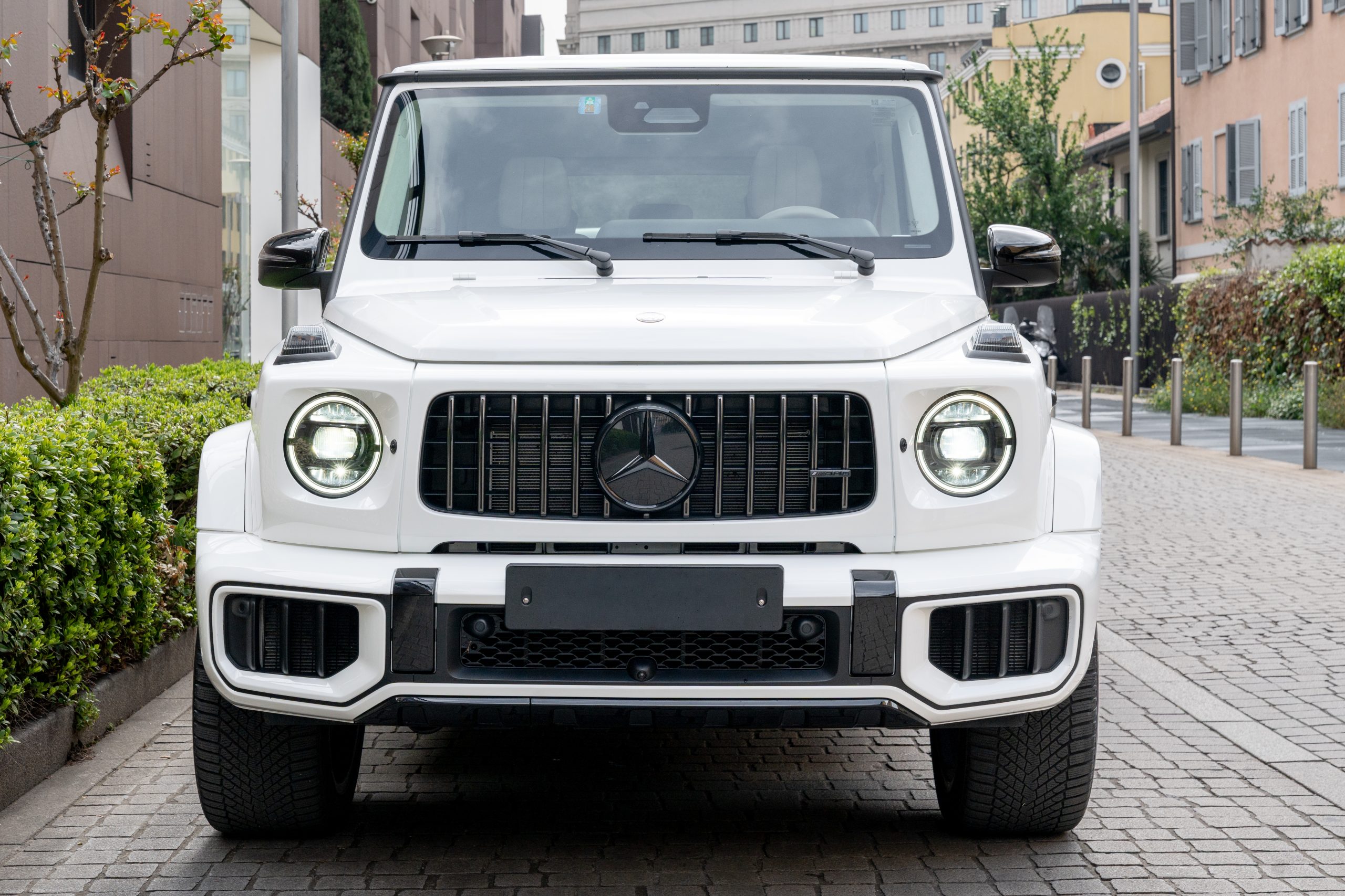 Mercedes G63 AMG view 2