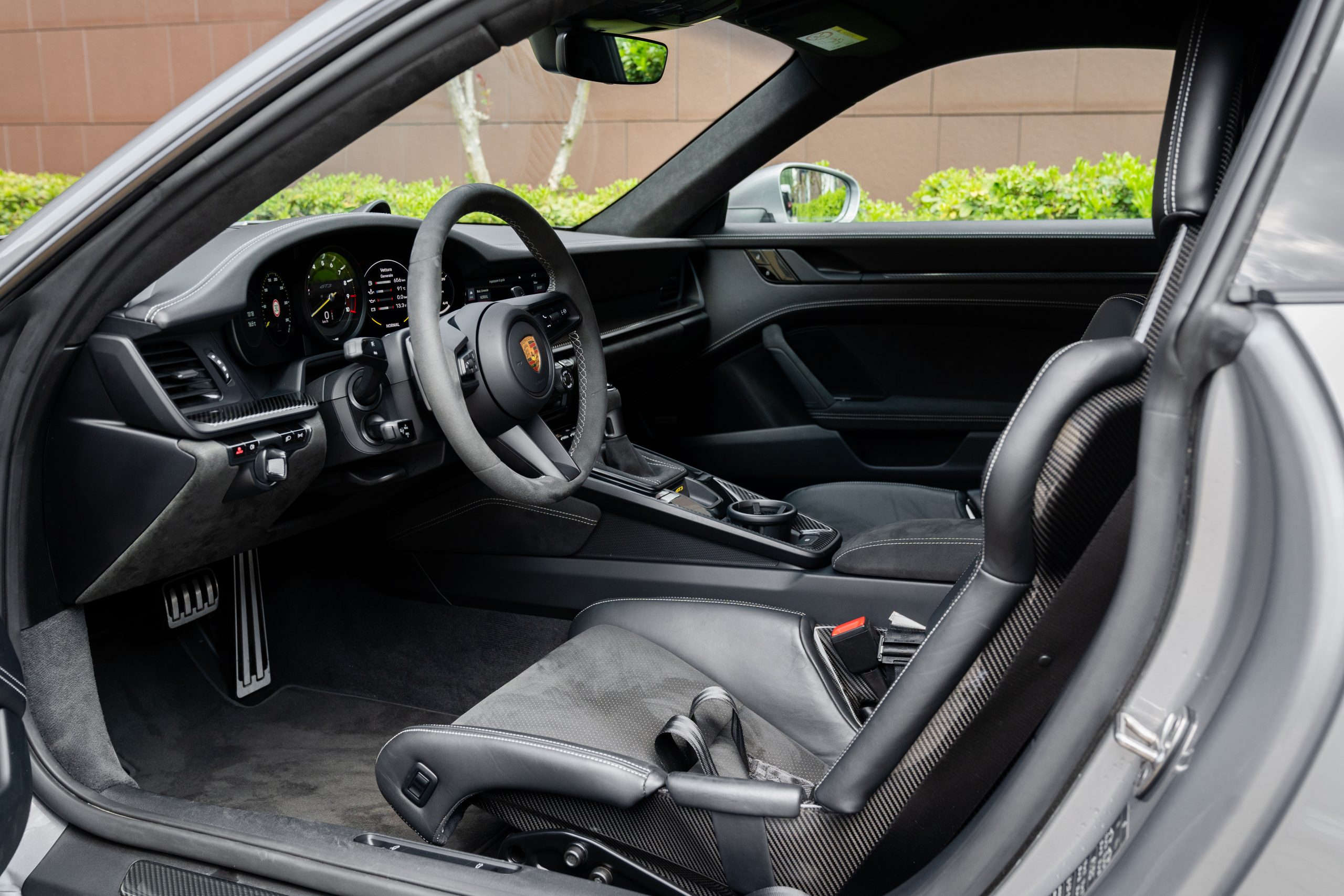 Porsche GT3 view 15