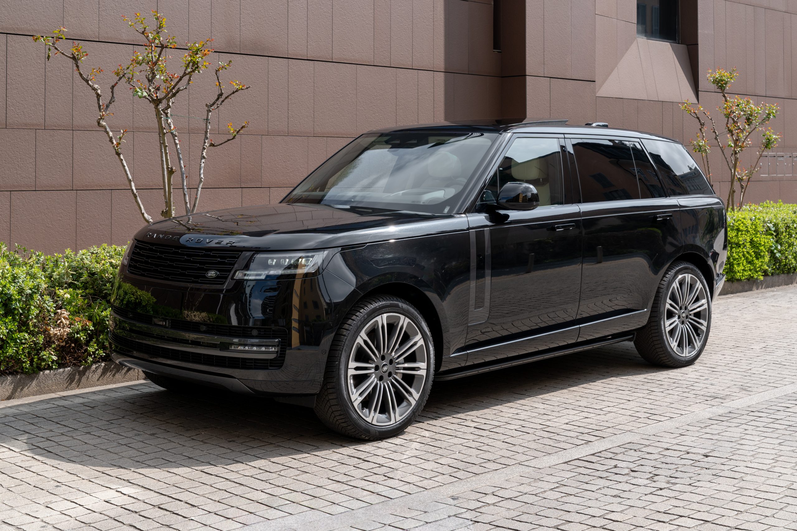 Range Rover LWB vista 3