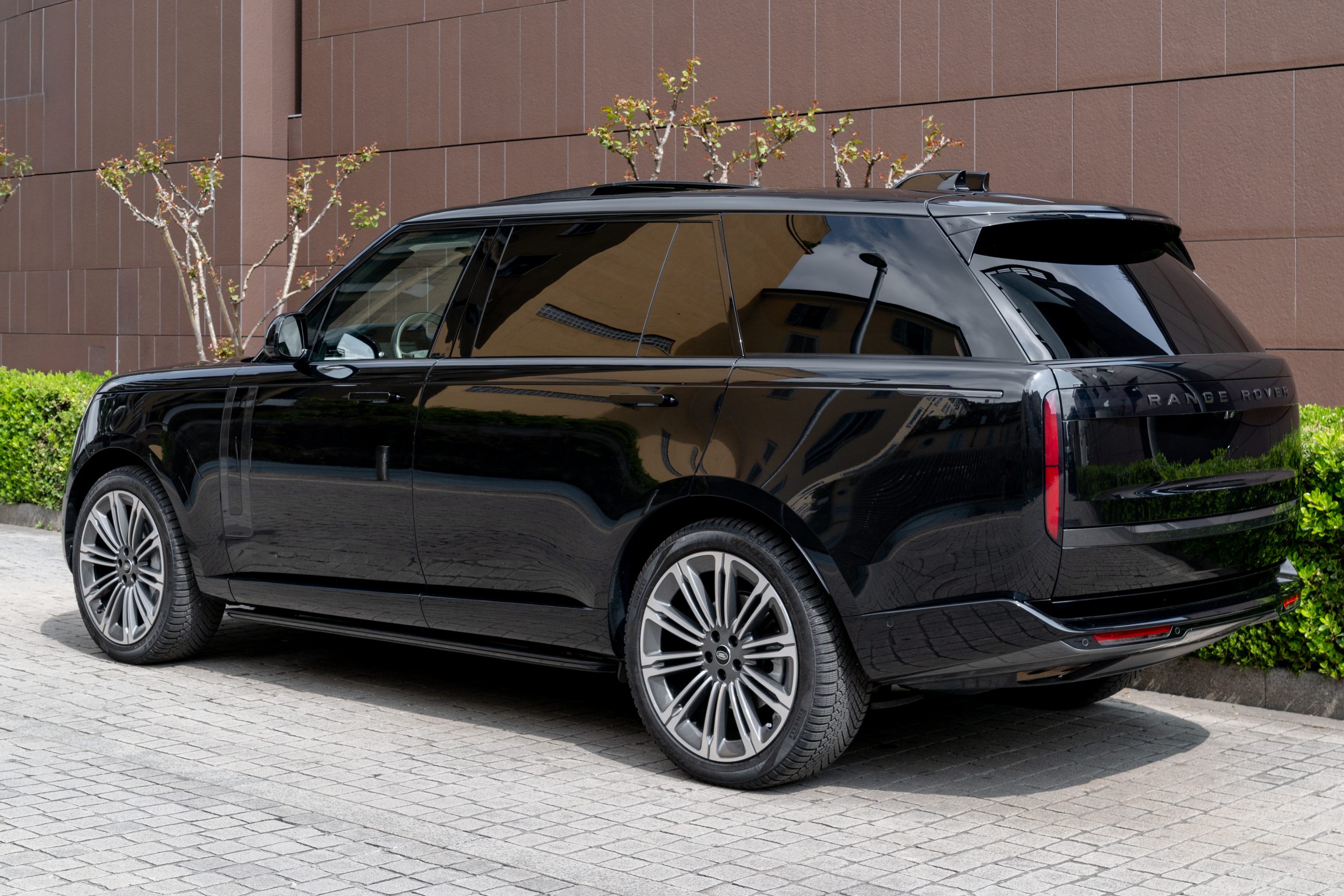 Range Rover LWB vista 5