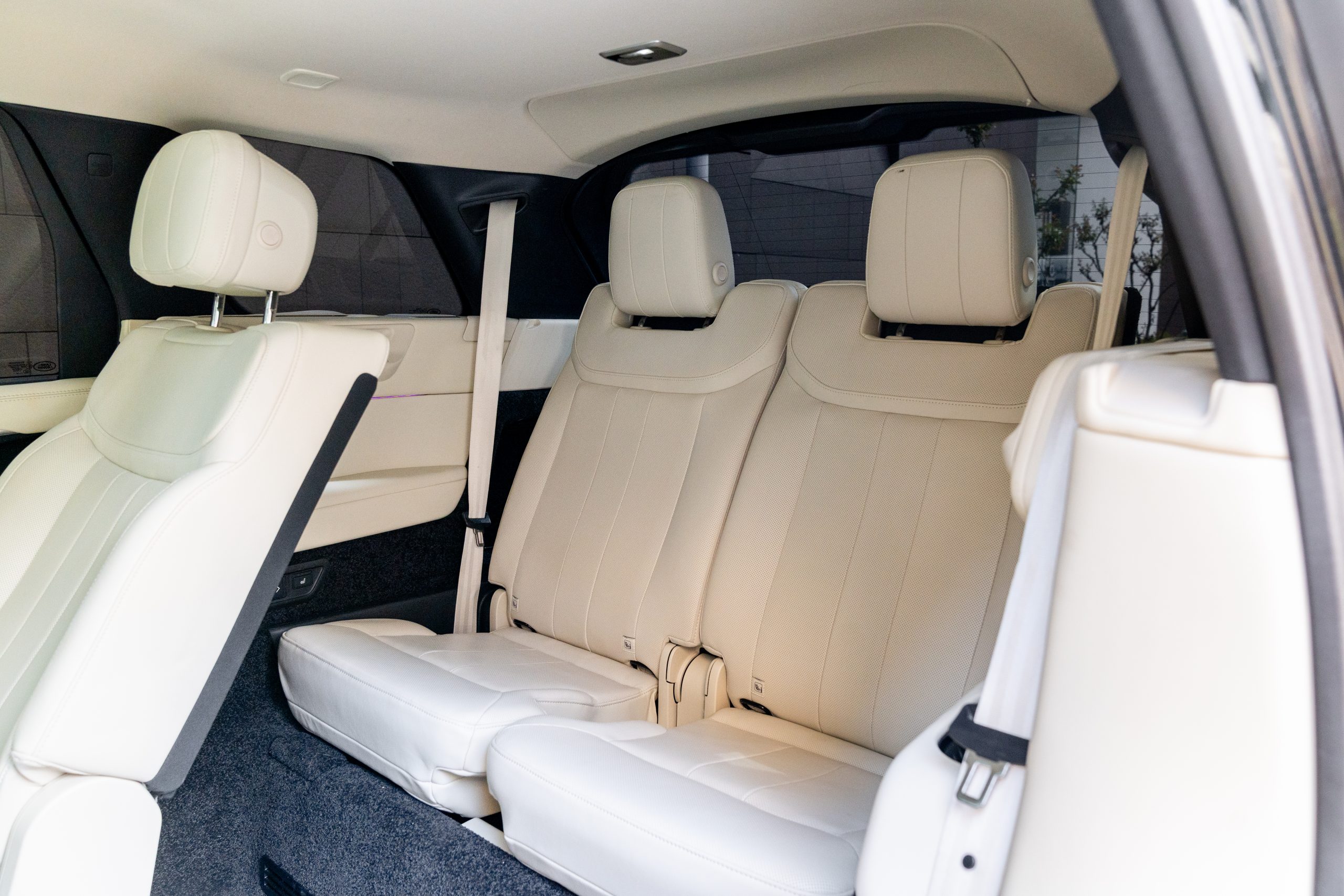 Range Rover LWB view 13