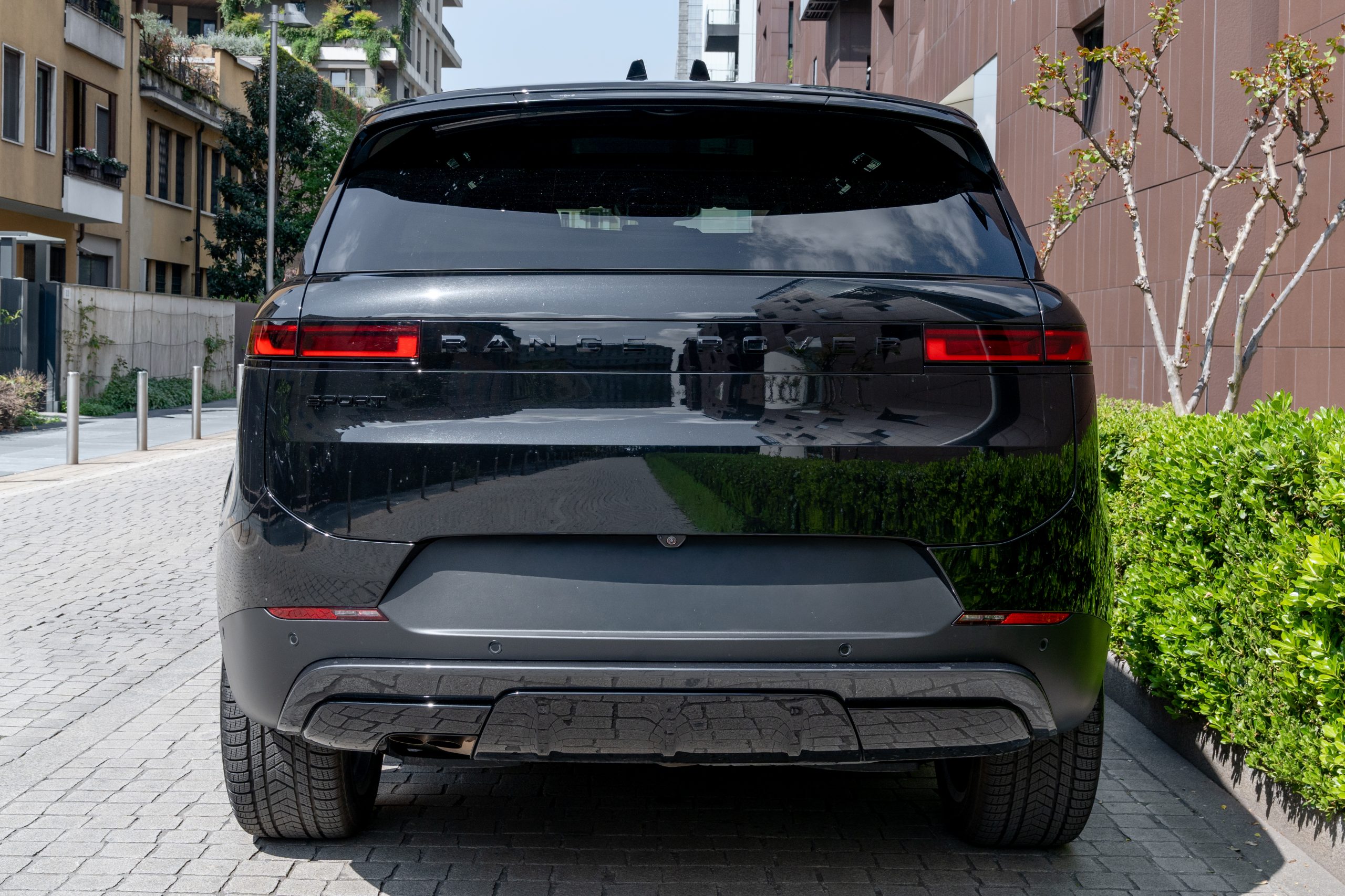 Range Rover Sport view 6